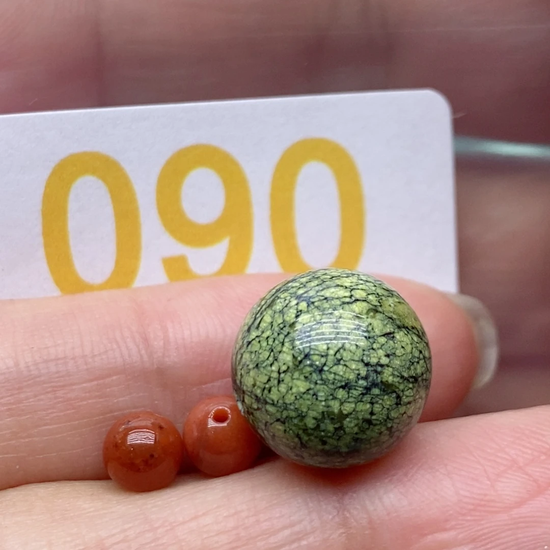 南红玛瑙未镶嵌珠宝奇石