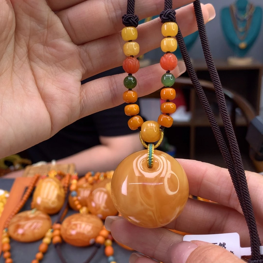 未镶嵌颈饰蜜蜡天然