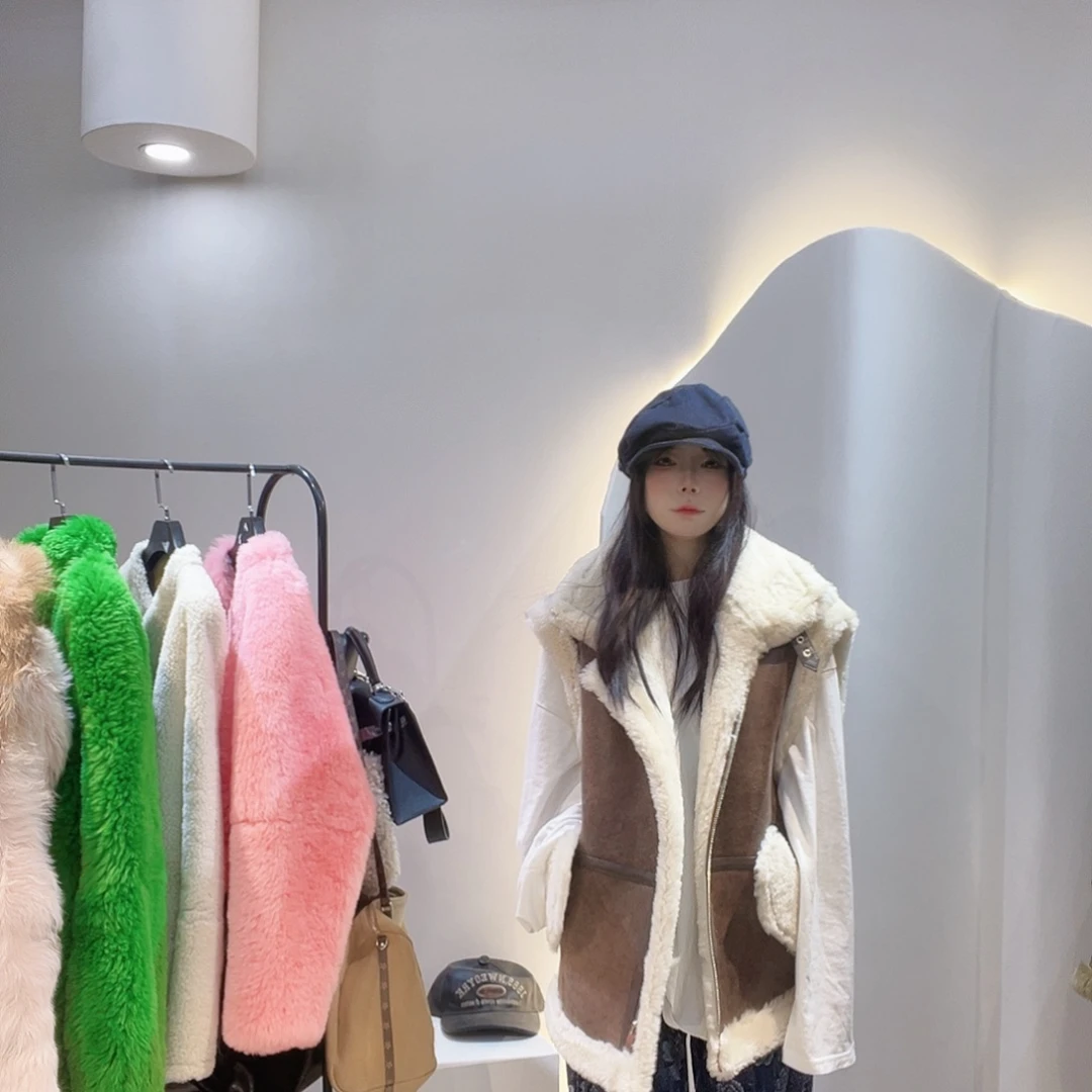 真皮皮毛一体马甲036/140斤内