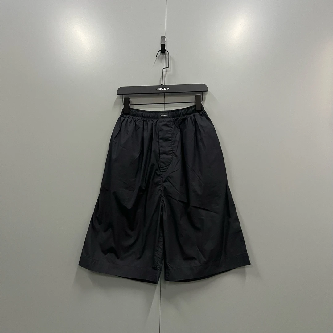 95新 Balenciaga/巴黎世家 （cc）黑色贴标logo短裤bc014151
