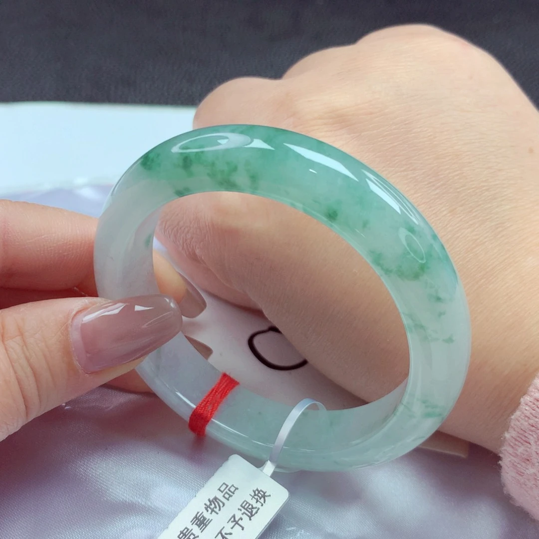 翡翠手镯未镶嵌手镯54