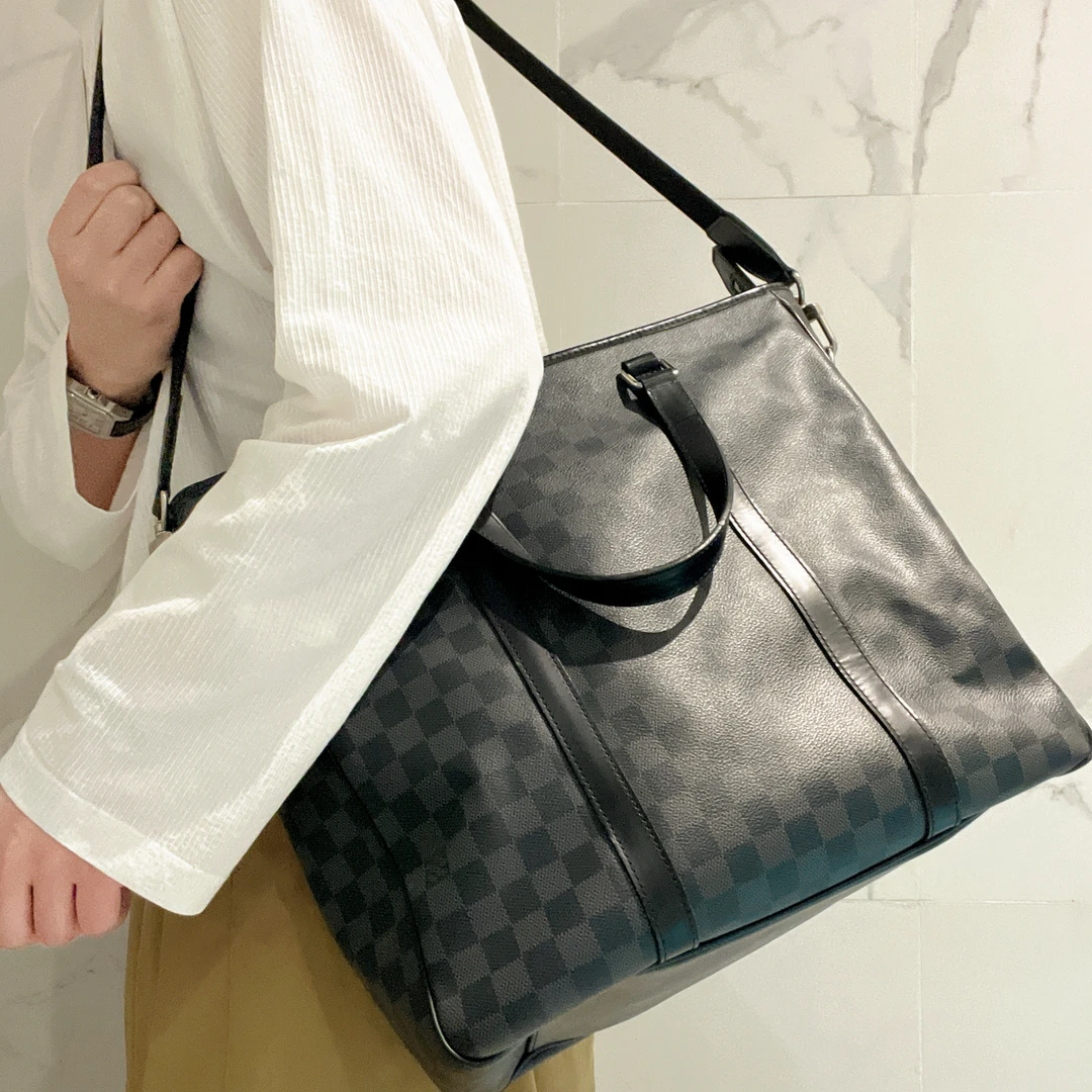 95新 LouisVuitton/路易威登 【涛】40 0634 黑棋盘格单肩斜挎包