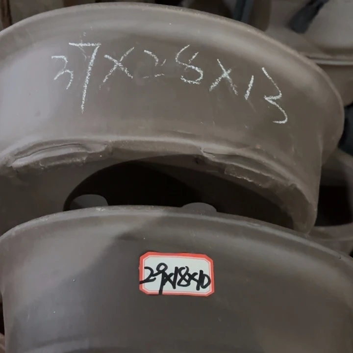 紫砂花盆110.6。     组合。