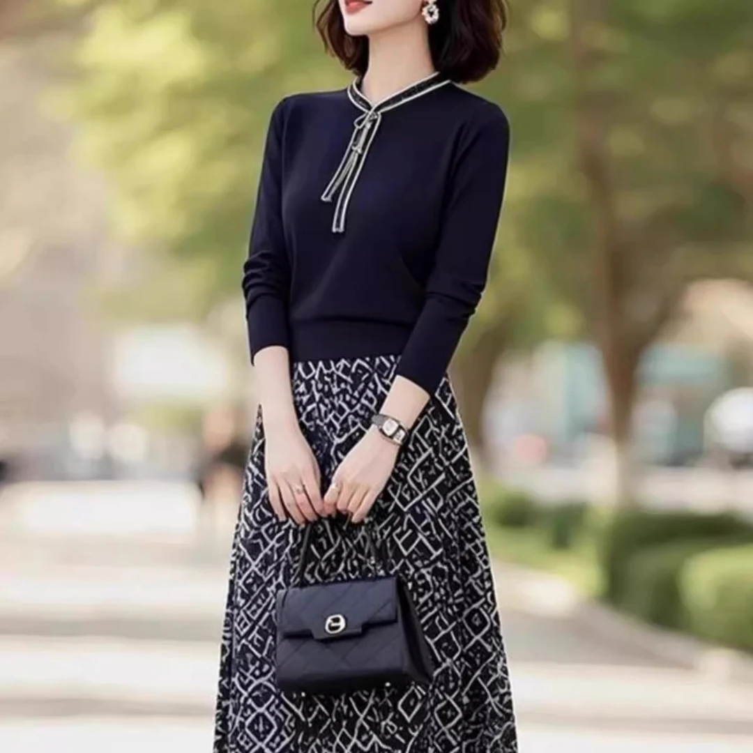 2025年秋季新款时尚气质简约休闲小香风针织衫+高腰显瘦半身裙女