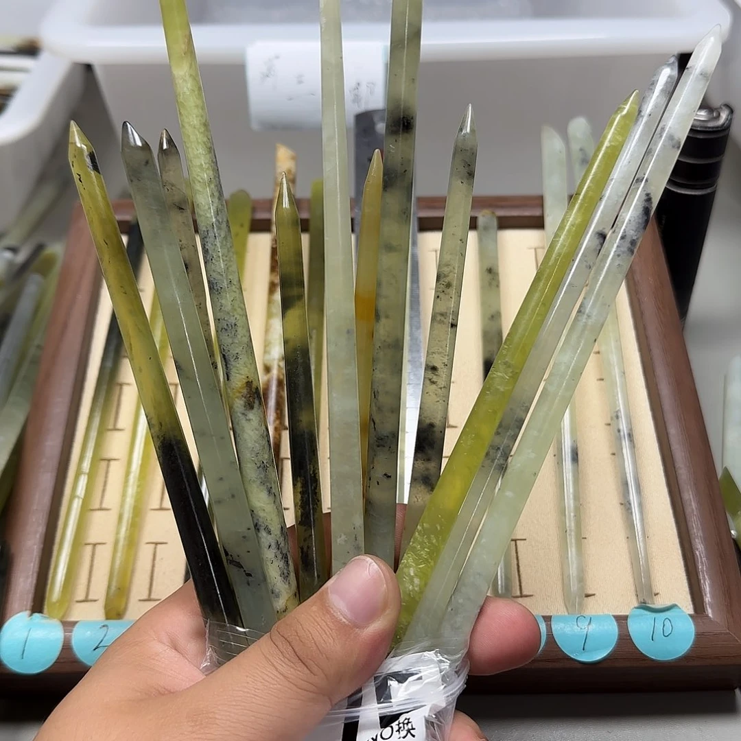 晨***曦蛇纹石玉未镶嵌发饰