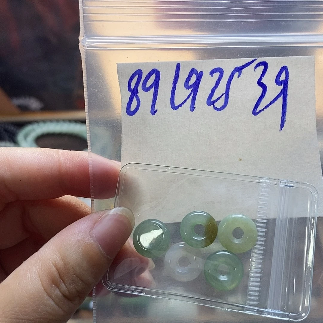 未镶嵌定制翡翠翡翠