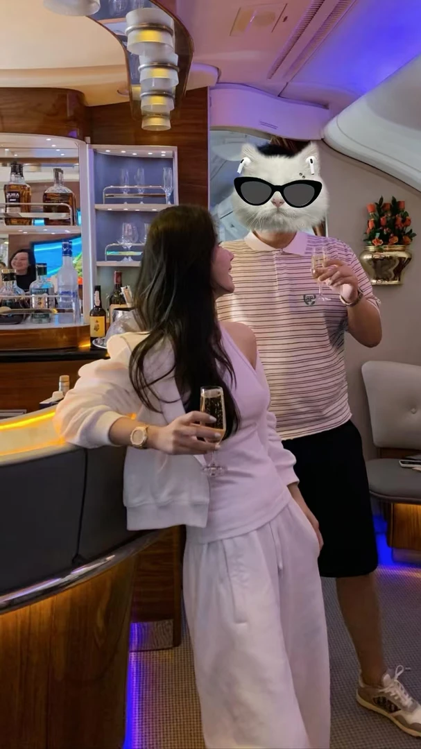 2025新款慵懒风白色长袖外套内搭背心女装秋季显瘦休闲裤三件套