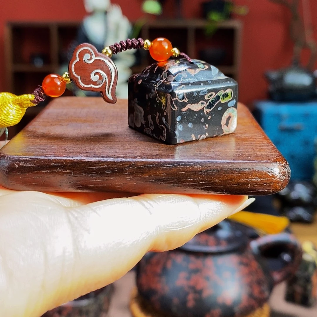 梅花玉精美梅花印章