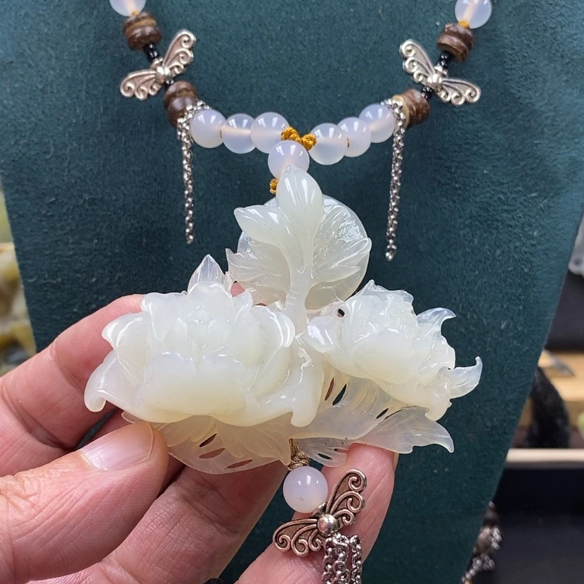 【闪购商品】蛇纹石玉吊坠未镶嵌