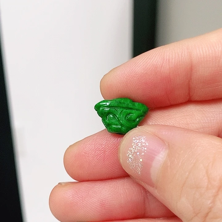未镶嵌翡翠耳饰挂件