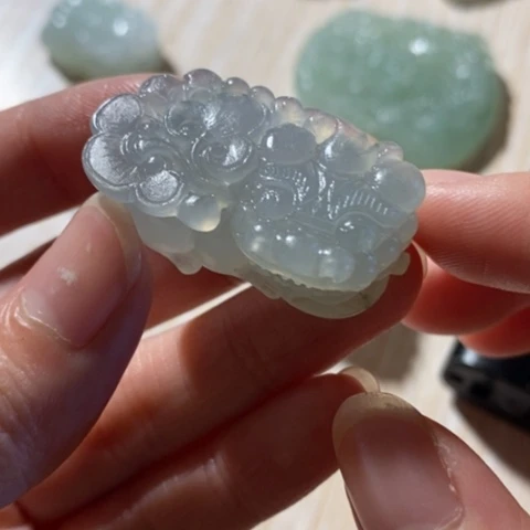 定制翡翠未镶嵌翡翠
