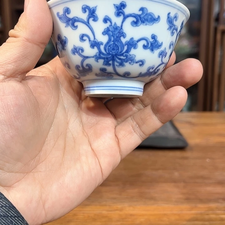 摆件青花如意纹杯