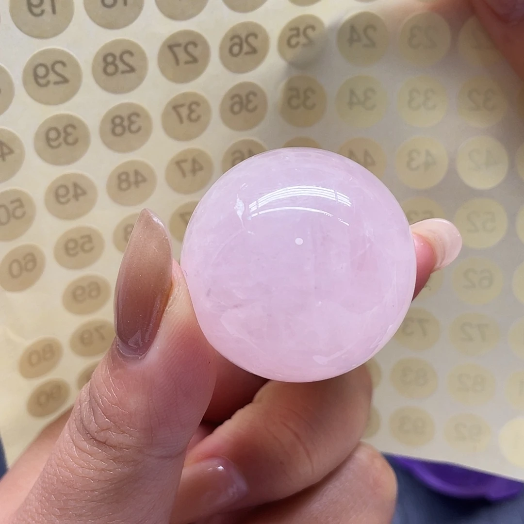 水晶珠宝半成品未镶嵌95粉晶球3.5公分