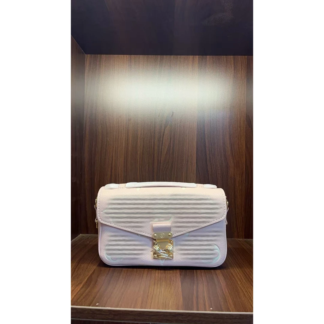 209 时尚休闲百搭包包 驴 马 G 杨家 D 香 包包