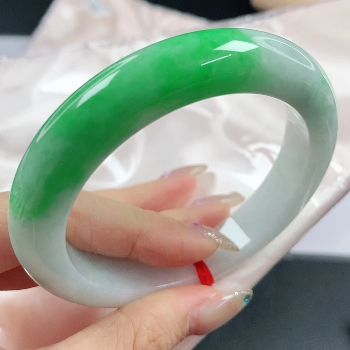 未镶嵌手镯翡翠，351