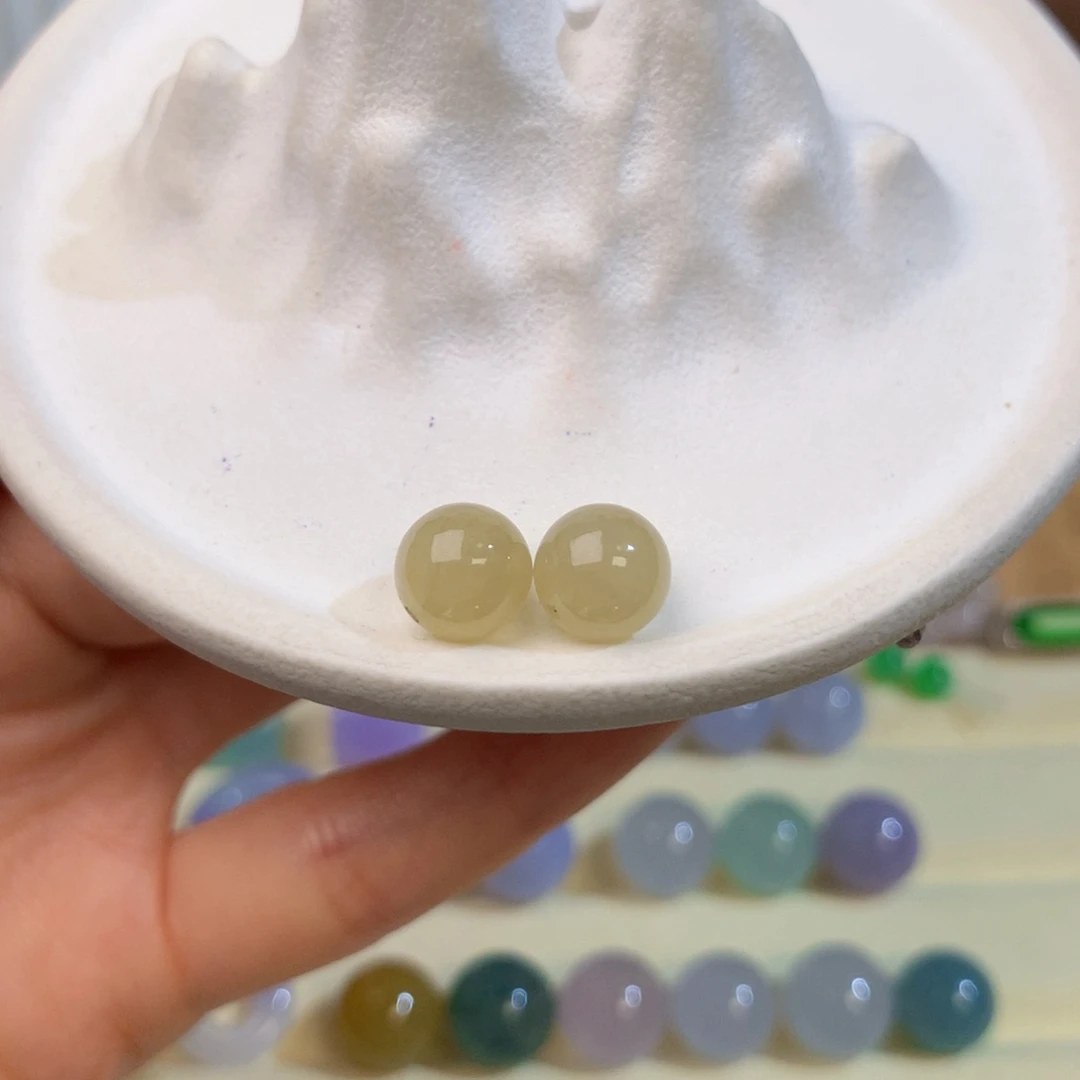 定制翡翠未镶嵌鸡油黄 冰润胶底 卡8 单颗价