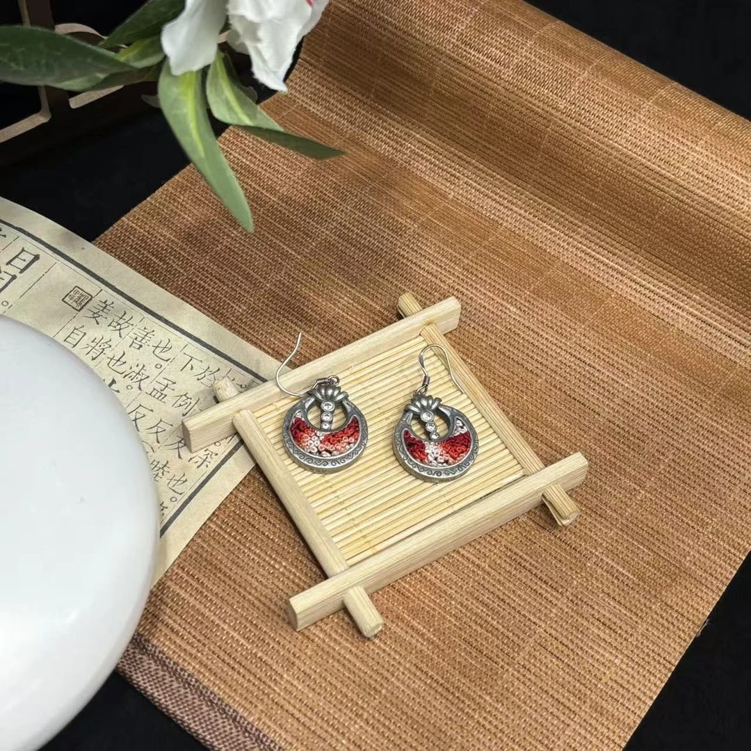 苗族刺绣/手工刺绣/月耀耳环