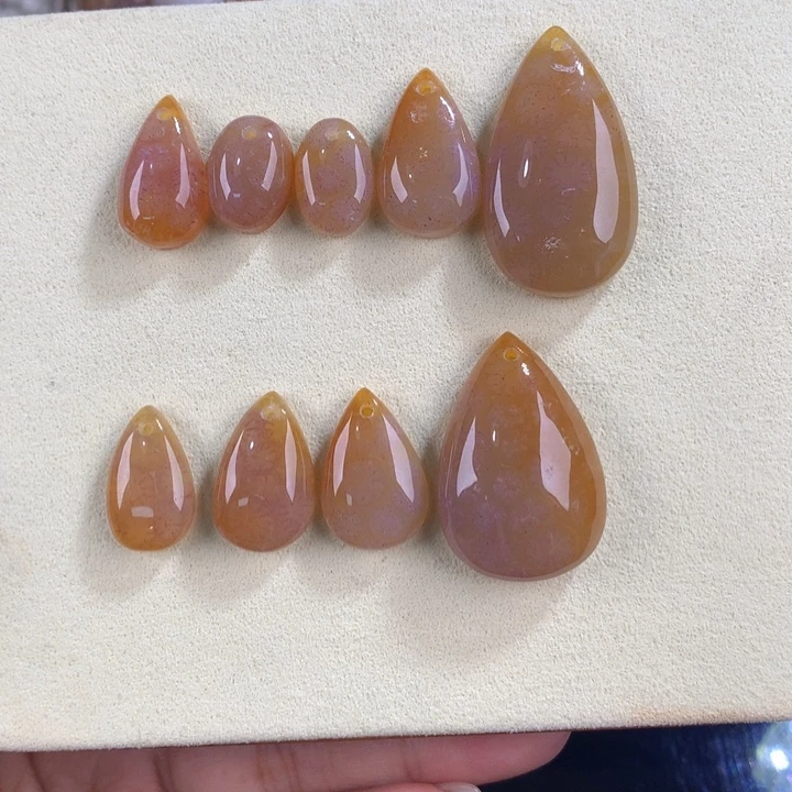硅化珊瑚（珊瑚玉）未镶嵌吊坠(赠链)8号粉玻璃花上排30一个下50