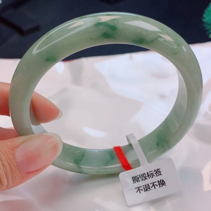 素***5翡翠未镶嵌手镯62-63圈