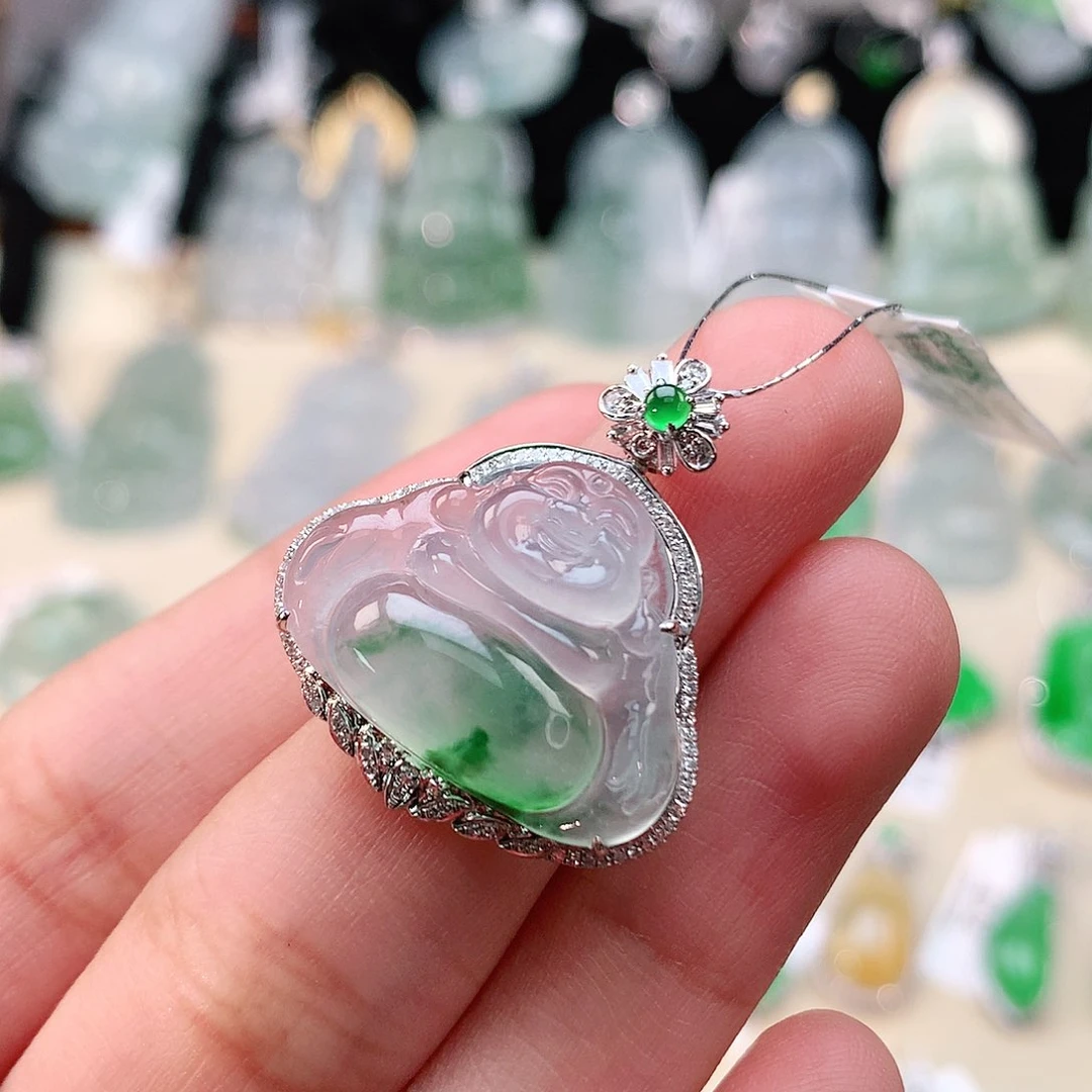 翡翠18K金镶嵌颈饰佛公