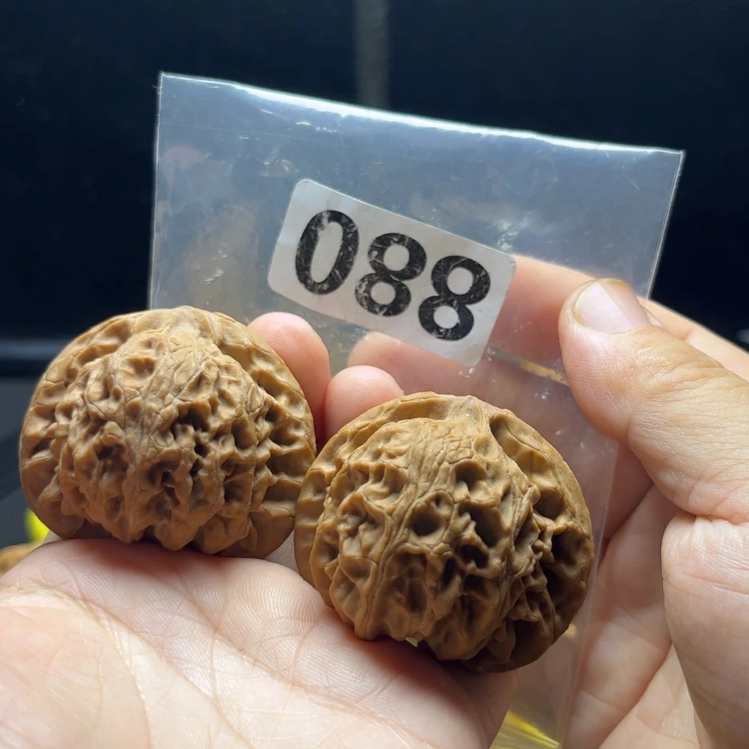 文玩核桃吊坠宫灯4.4全品