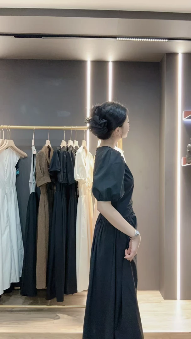 水滴款夏季赫本风黑色连衣裙显瘦