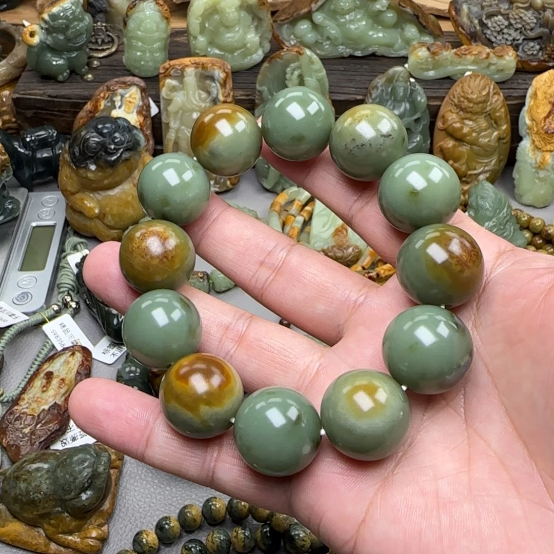 何***尘岫岩河磨玉（透闪石质玉）未镶嵌珠宝奇石