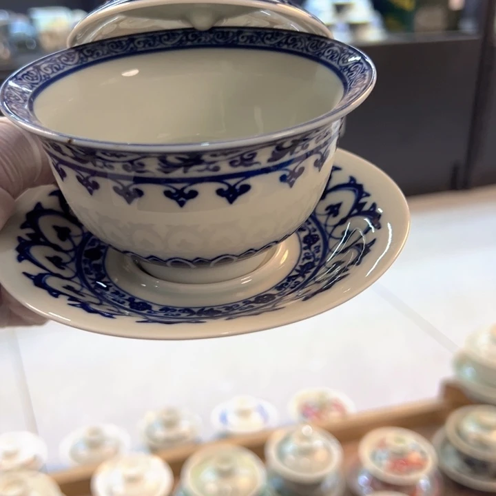 瓷片白青花宝相元宝盖碗qp