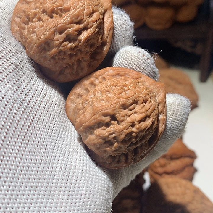文玩核桃吊坠原树七步沟