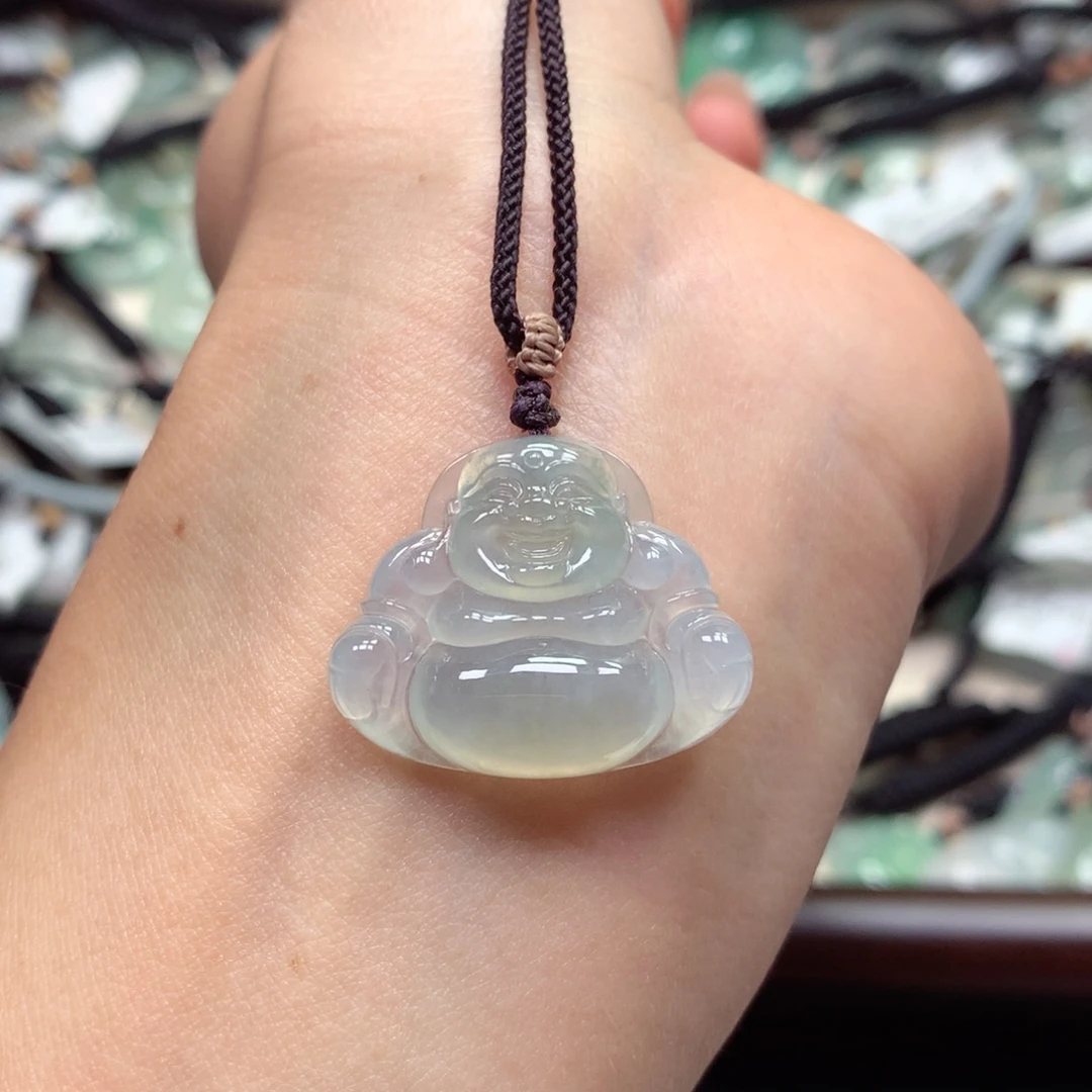 翡翠未镶嵌颈饰佛公