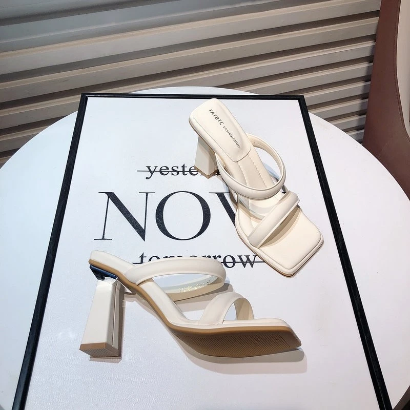 网红爆款2025新款夏季方头露趾一字拖高跟鞋女时尚性感粗跟凉拖鞋