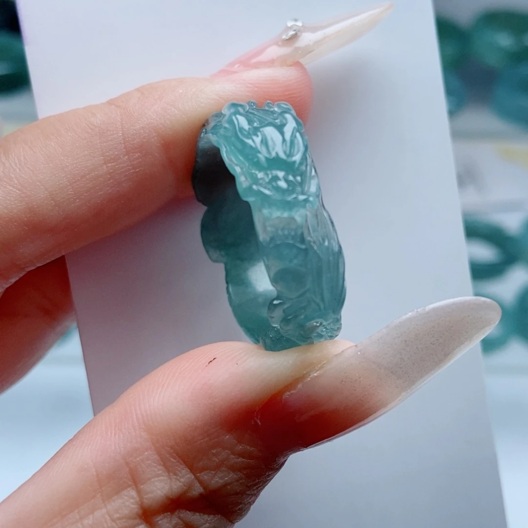 未镶嵌戒指翡翠翡翠