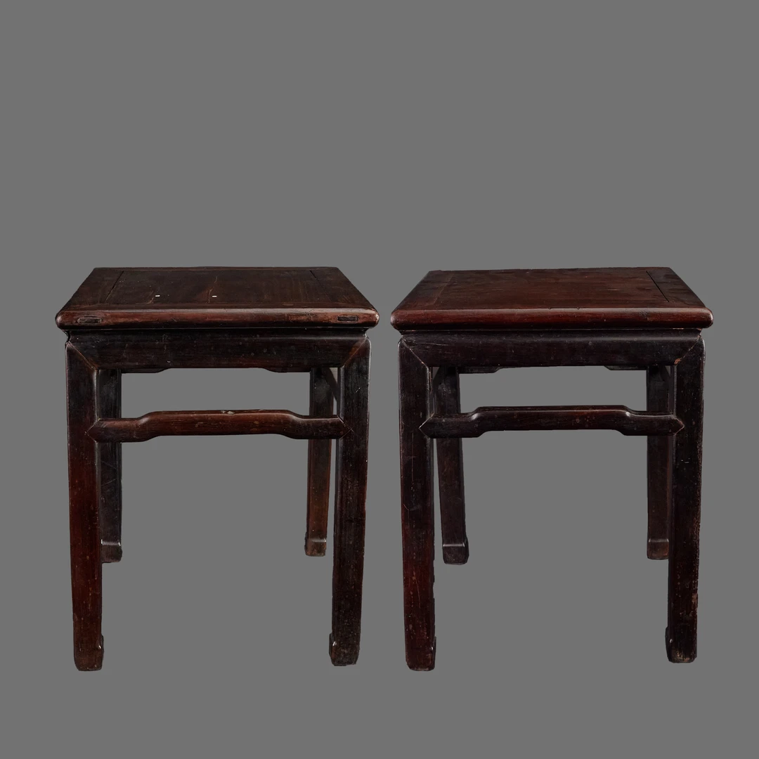 LOT 120926清代 红木方几一对