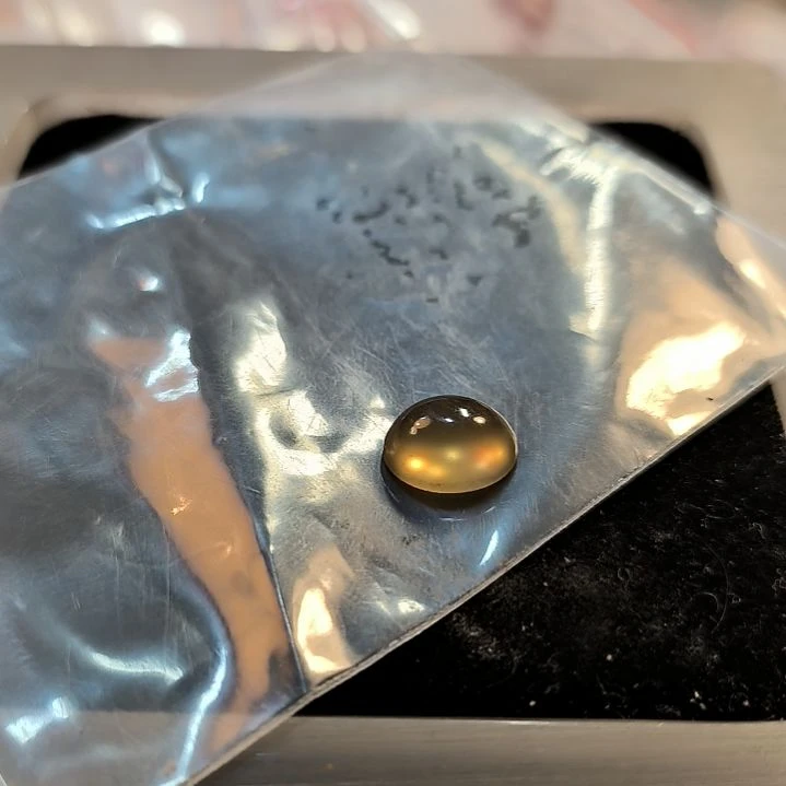 风***顺未镶嵌戒面石英岩玉