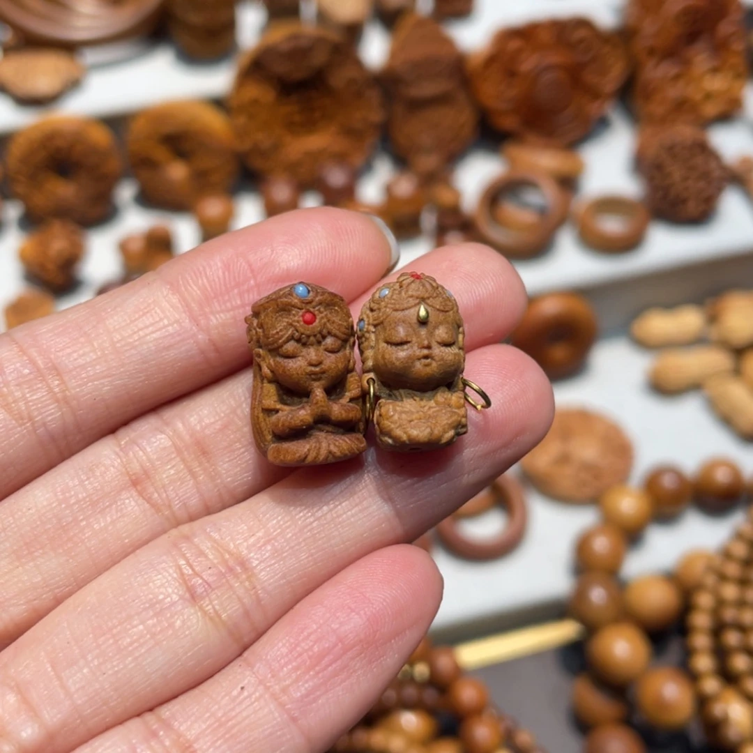 【闪购商品】檀香木吊坠彩*宝小吊坠