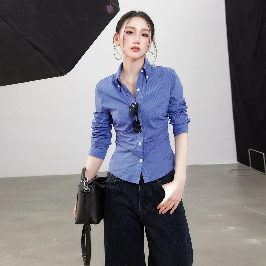 誉芝yuzhi2025新款春秋季气质蓝色衬衫褶皱收腰设计显瘦长袖衬衣