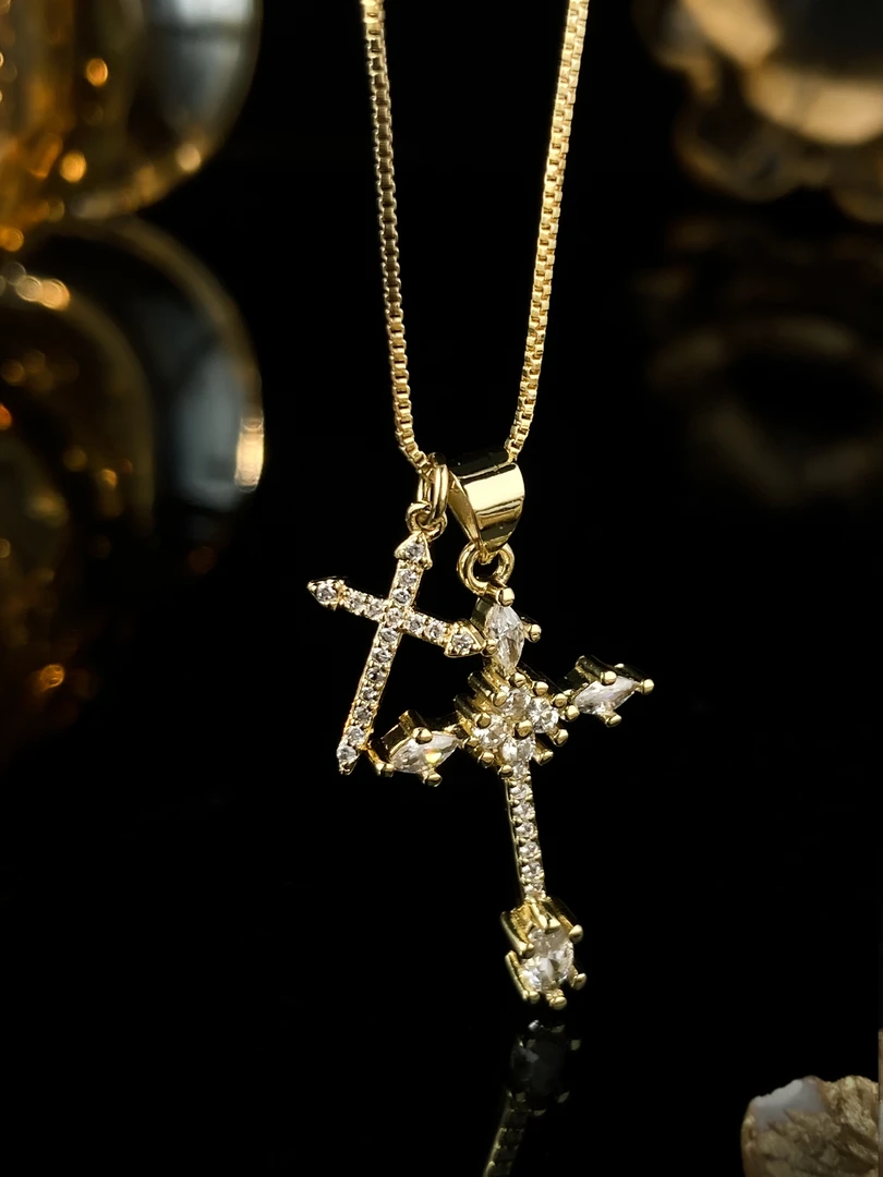 铜合金项链 N10007铜合金项链ins风超闪十字架项链女新款轻奢气质