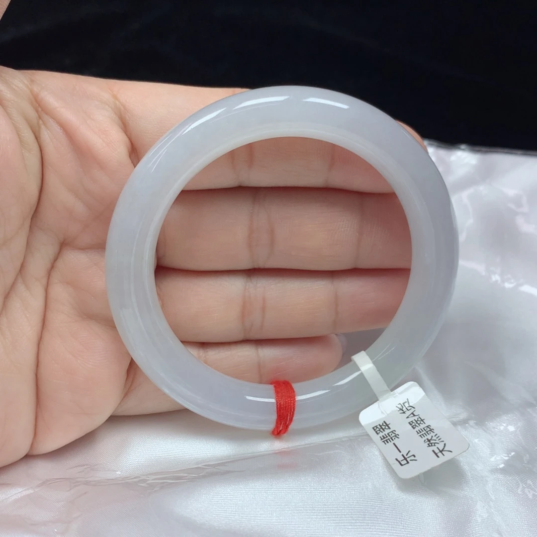 翡翠手镯（圆镯）未镶嵌55