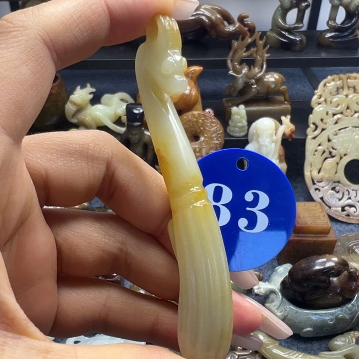 和田玉未镶嵌车挂