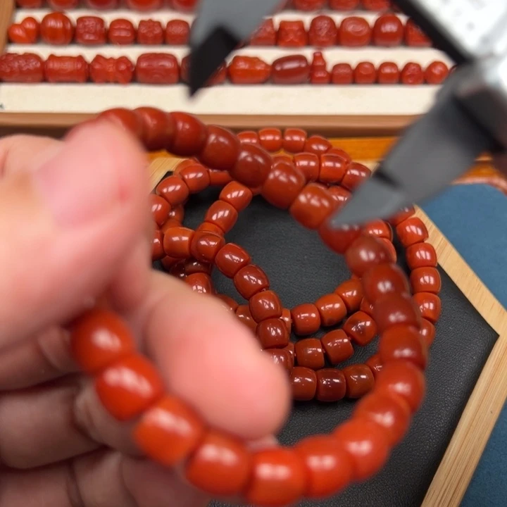 未镶嵌卡8火焰纹直切手串南红玛瑙