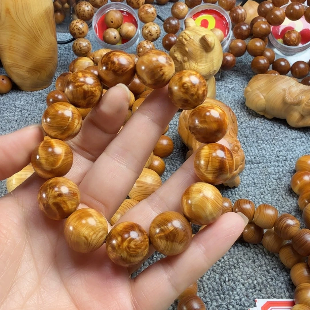 崖柏太行崖柏1.8红油骨料瘤花闪电