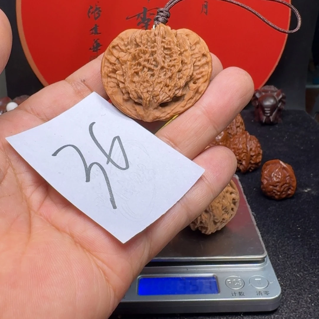 文玩核桃把件䖝*?核桃挂件一个