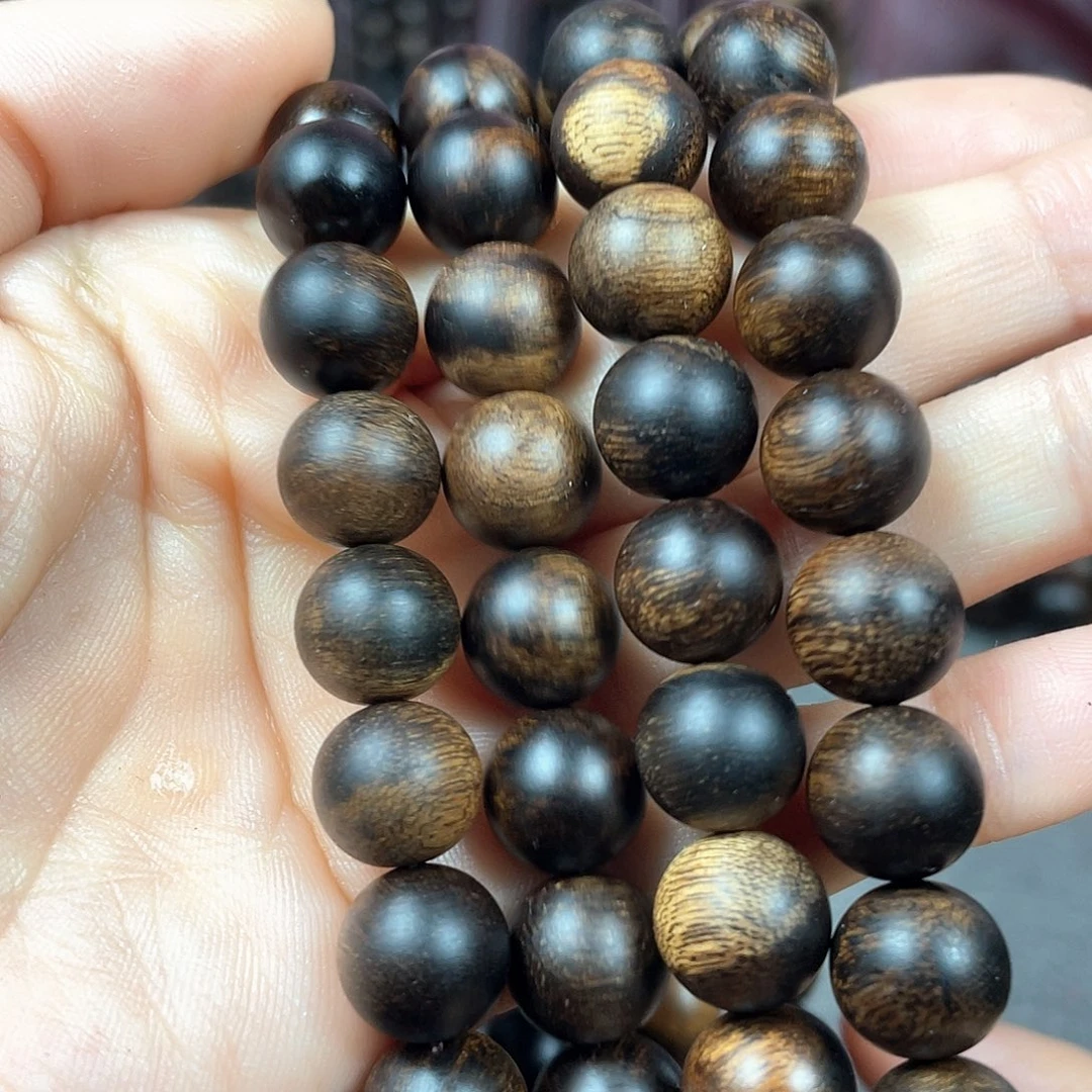 刘***晟沉香手串白棋瘤疤