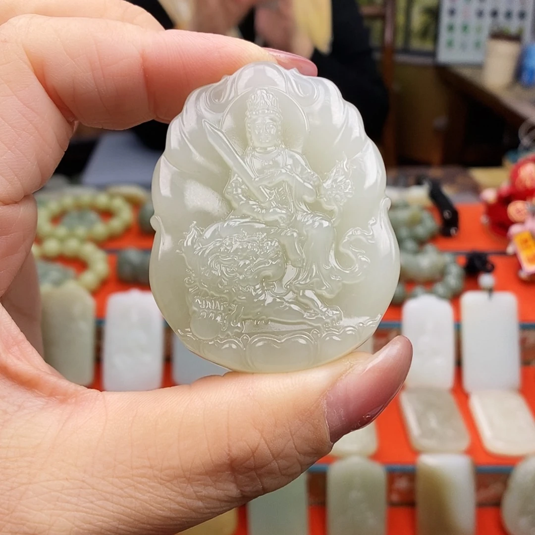 颈饰未镶嵌和田玉逍*