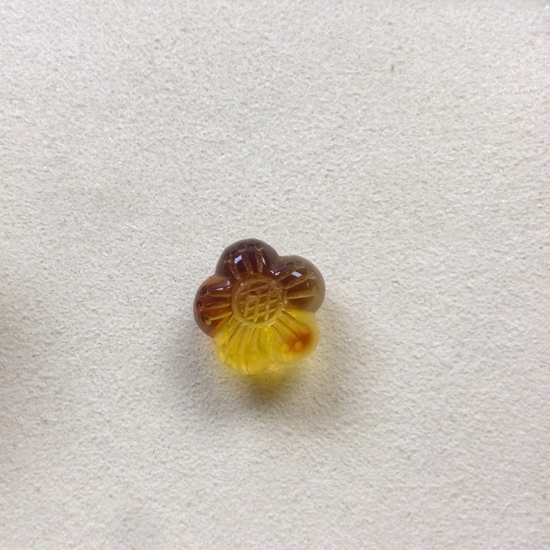橄榄核吊坠小花18