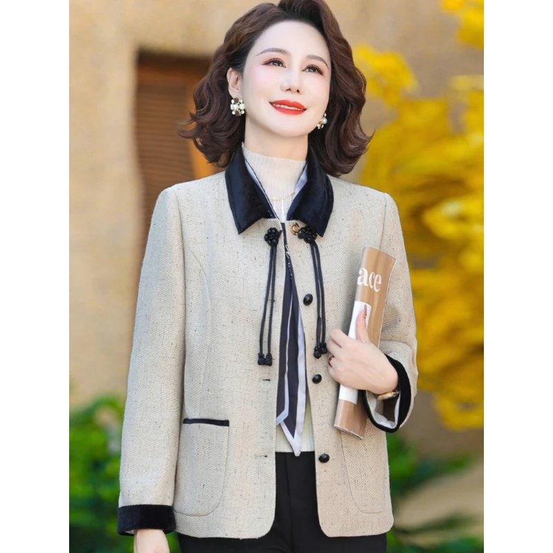 年轻妈妈秋装外套2025新款小香风洋气上衣中老年女装国风毛呢夹克