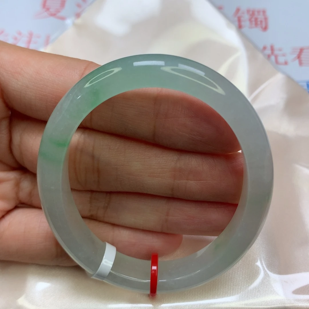 翡翠未镶嵌手镯老坑53贵妃冰阳绿起光024小毕业