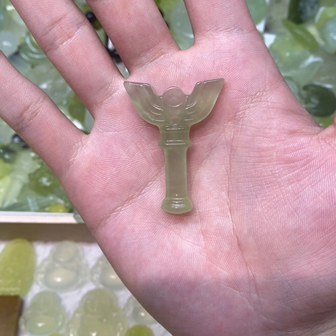 岫玉未镶嵌吊坠(不含链)