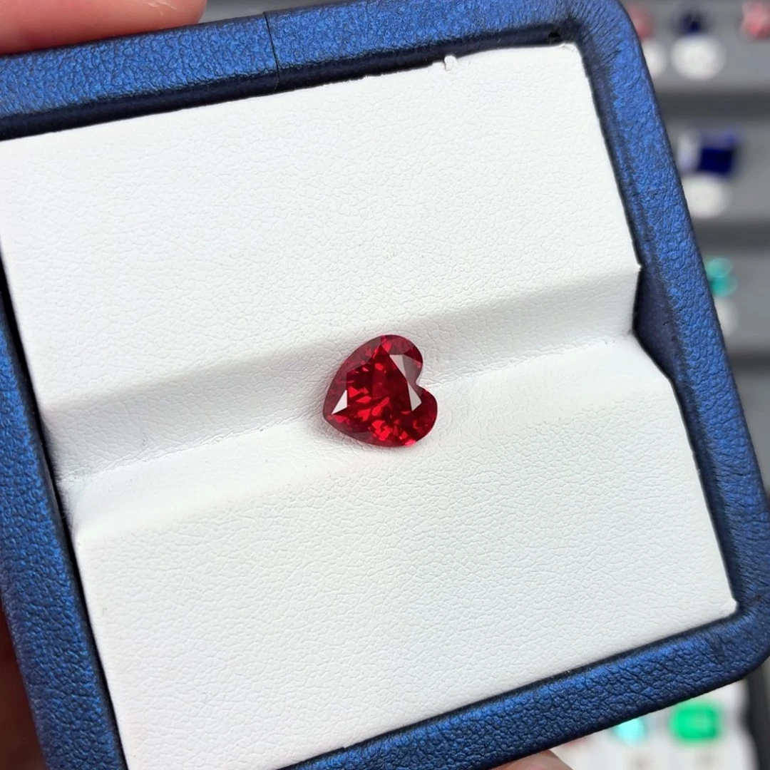 时***转合成（培育）红宝石裸石4.12ct