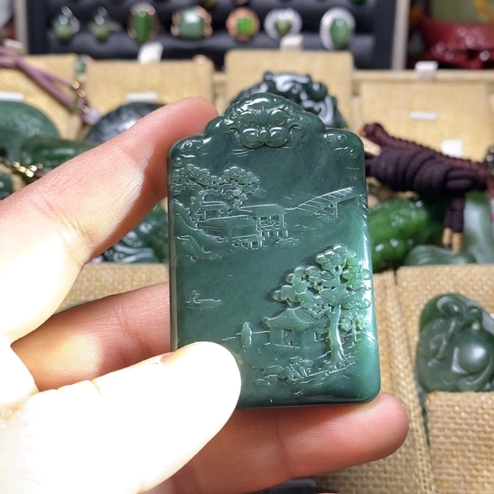 和田玉未镶嵌颈饰